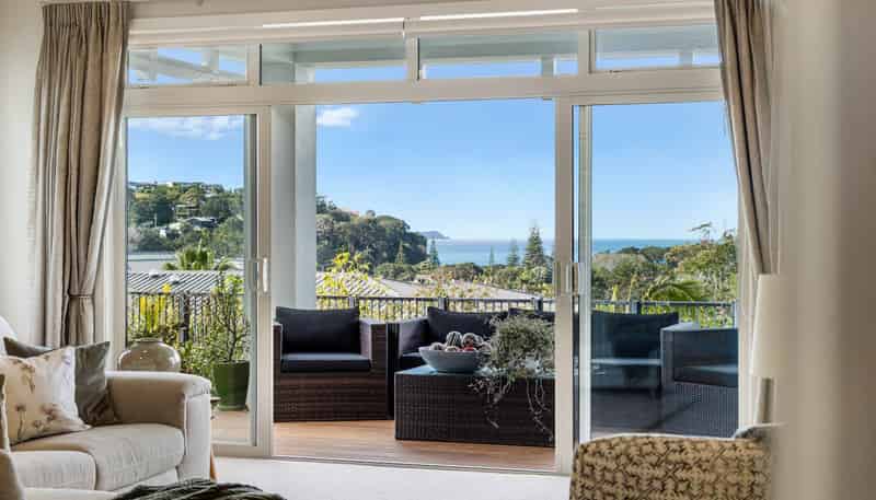 6 Sunshine Terrace, Orewa