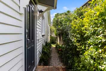 1/20 Zion Road, Birkenhead