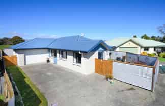 32 Somerset Crescent, Highbury