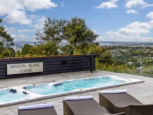  Maison Blanc Lodge, Kohu Road, Titirangi