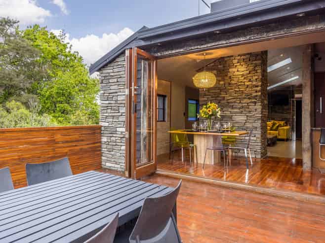  Maison Blanc Lodge, Kohu Road, Titirangi