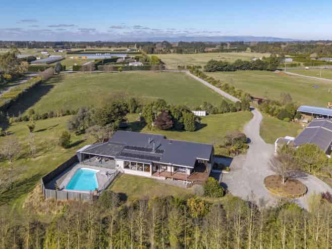 915 Weedons Ross Road, West Melton