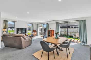 19 Stormlea Drive, SOUTHBRIDGE