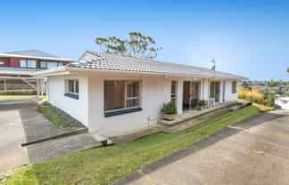 1/587 Glenfield Road, Glenfield
