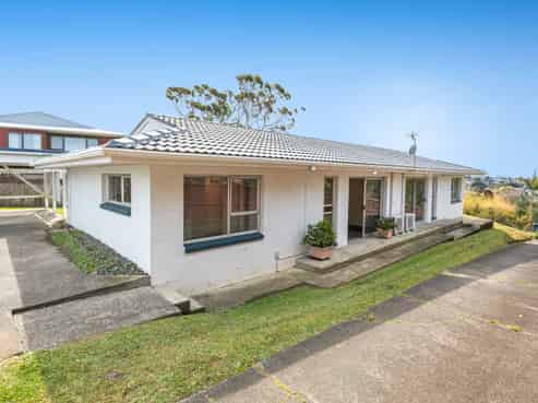 1/587 Glenfield Road, Totara Vale