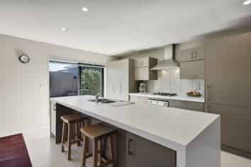 6 Zuppicich Lane, Woodend