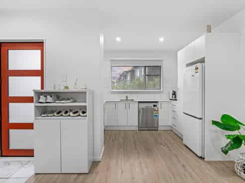 37 Eileen Newey Place, Henderson