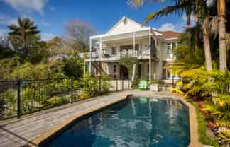 9 Ferner Avenue, Mount Albert