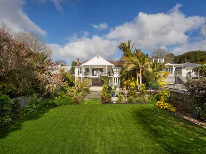 9 Ferner Avenue, Mount Albert