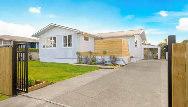 9 Cooper Crescent, Otara