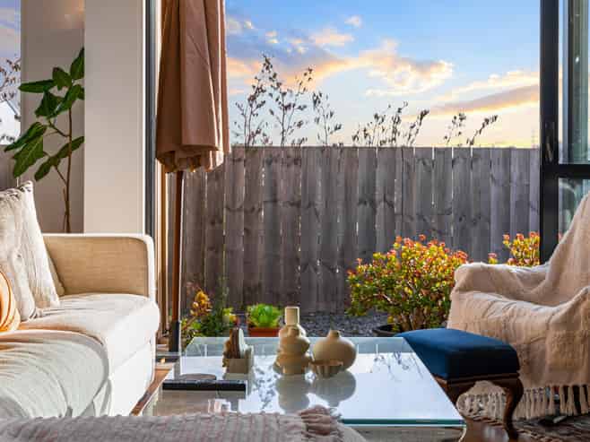 120 Waekahu Road, Westgate