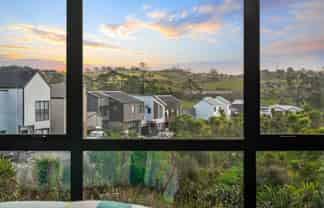 120 Waekahu Road, Westgate