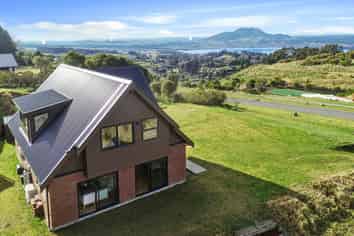 150 Highland Drive, Acacia Bay