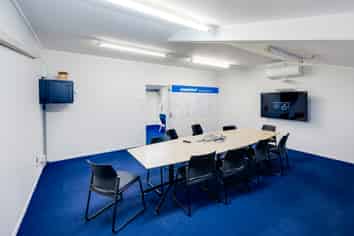 Modern Office in Prime Industrial Location