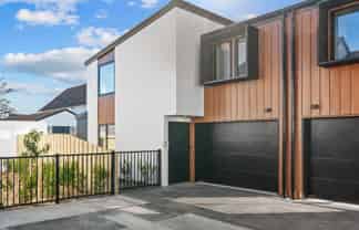 6/130 Holly Road, Saint Albans