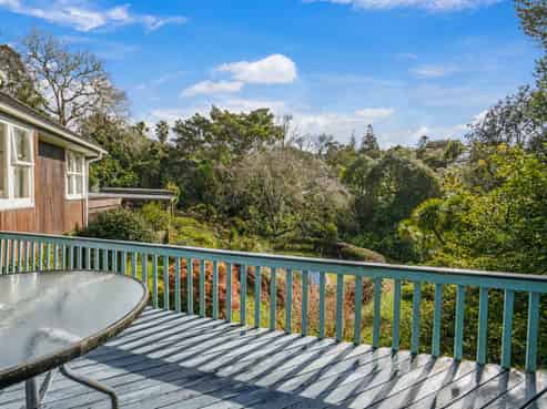 50 Queenstown Road, Hillsborough