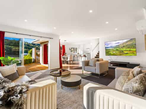 24 Sretlaw Place, Brockville