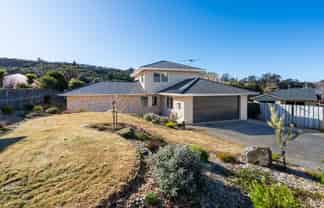 24 Sretlaw Place, Brockville