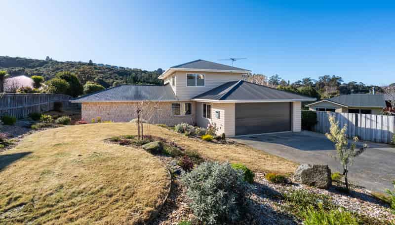24 Sretlaw Place, Brockville