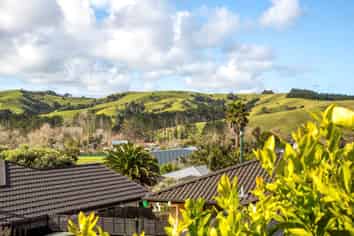 80 Cabeleigh Drive, Helensville