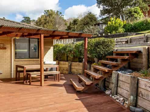 80 Cabeleigh Drive, Helensville