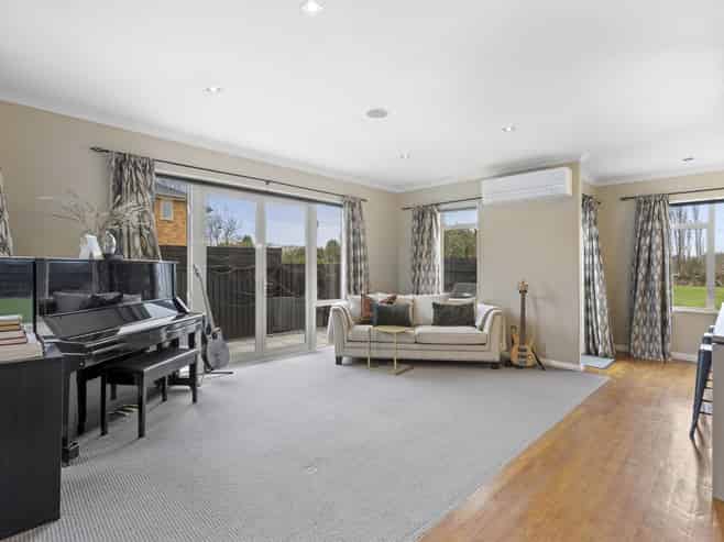 68 Willowview Drive, Redwood