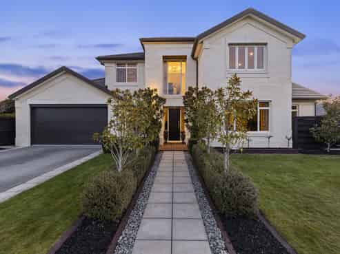 68 Willowview Drive, Redwood