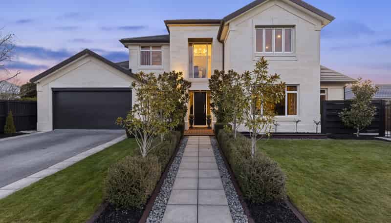 68 Willowview Drive, Redwood