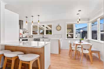 7 Harlech Street, Levin