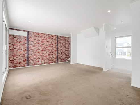 5/7 Vialou Street, Hamilton Central