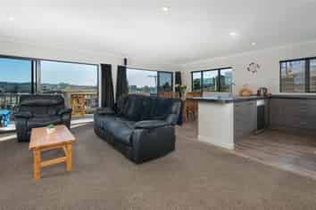 10 Gyle Place , Pyes Pa