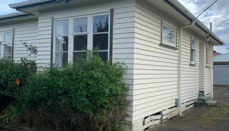 19 Miles Crescent, Wainuiomata