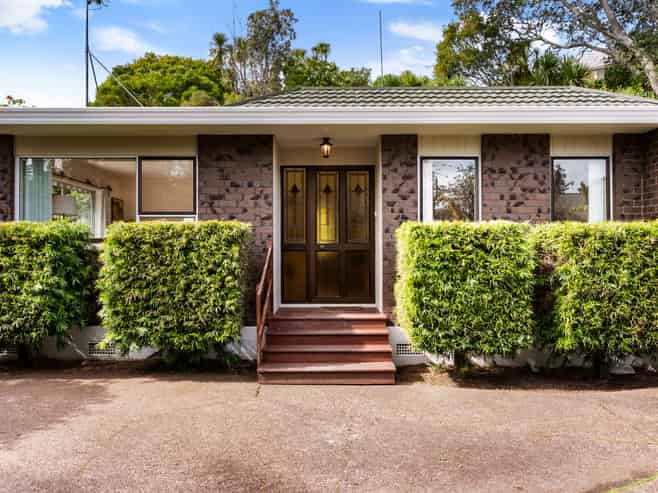 1/8 Killarney Avenue, Torbay