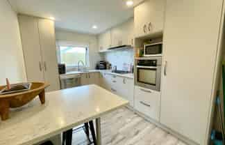 1/2 Silverstone Place, Henderson