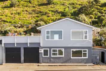 134 Owhiro Bay Parade, Owhiro Bay