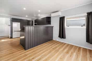 134 Owhiro Bay Parade, Owhiro Bay
