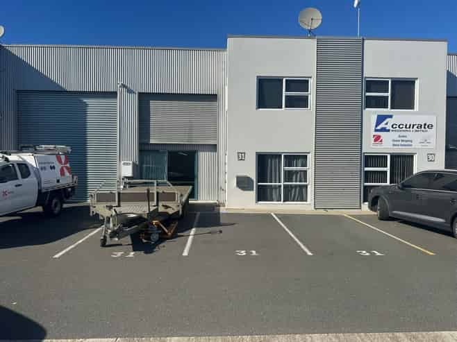 Leasehold Industrial Unit
