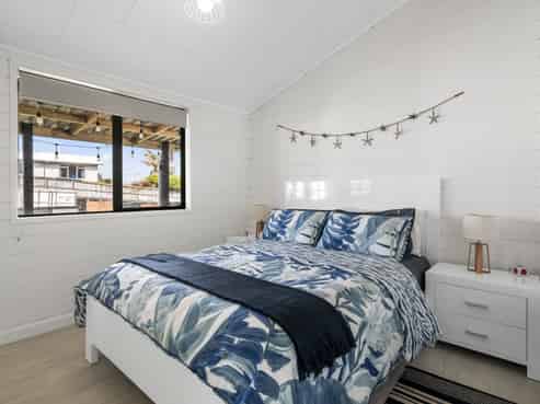 36 Pukehina Parade, Pukehina