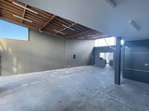 Central Ellerslie Village with Carparking