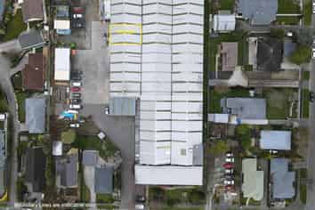 Versatile Workshop and Warehouse Space
