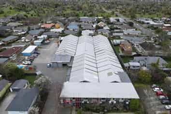 Versatile Workshop and Warehouse Space