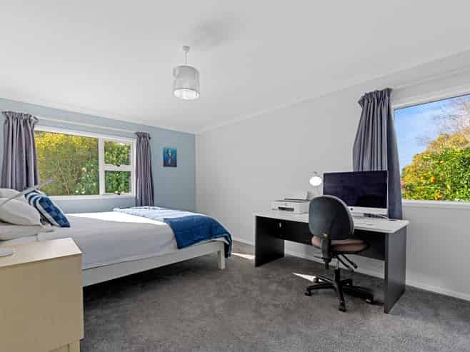 94A Kings Avenue, Matua