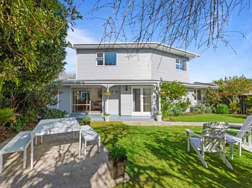 94 Kings Avenue, Matua