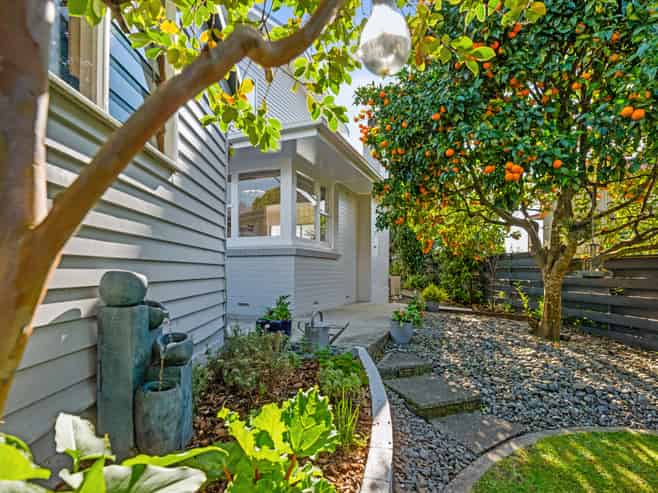 94A Kings Avenue, Matua
