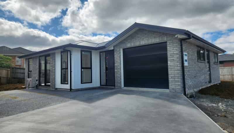 14 Sawgrass Rise, Kamo
