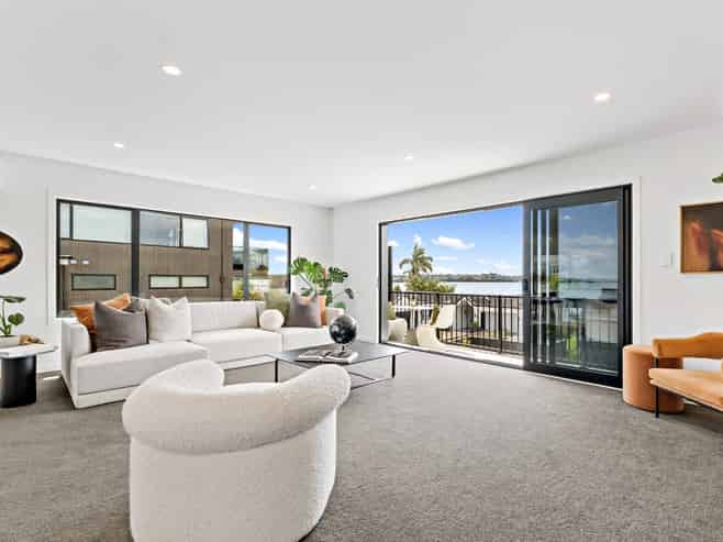 114 Bramley Drive, Farm Cove