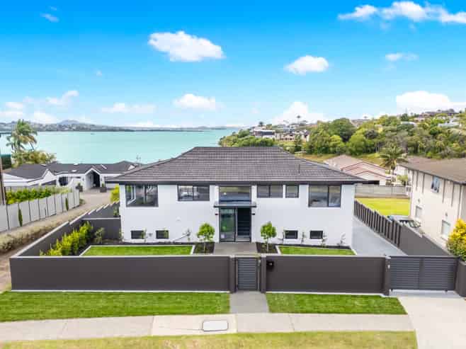 114 Bramley Drive, Farm Cove