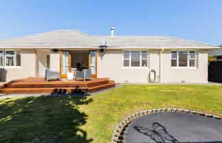 1/303 Burwood Road, Burwood