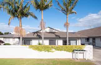 8A Heath Street, Mount Maunganui