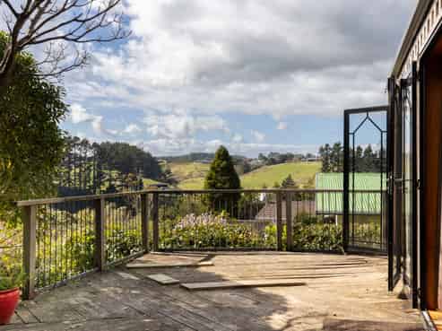 9 Lindaver Grove, Merrilands